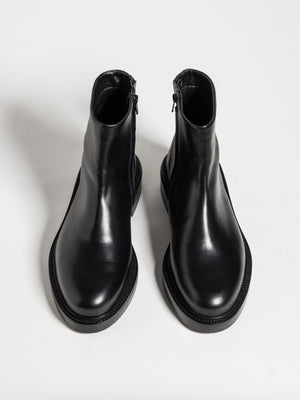 
                  
                    Load image into Gallery viewer, MARCUS CALF BLACK
                  
                