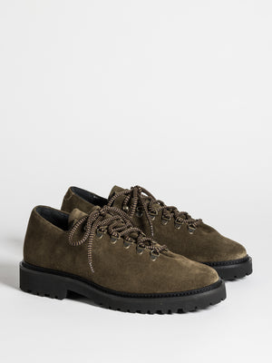 
                  
                    Load image into Gallery viewer, RASMUS LUG SUEDE MARRON GLACE
                  
                