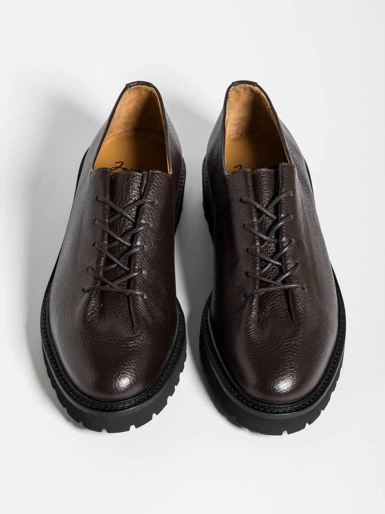 
                  
                    Load image into Gallery viewer, EDOUARD LUG GRAINED EBANO
                  
                