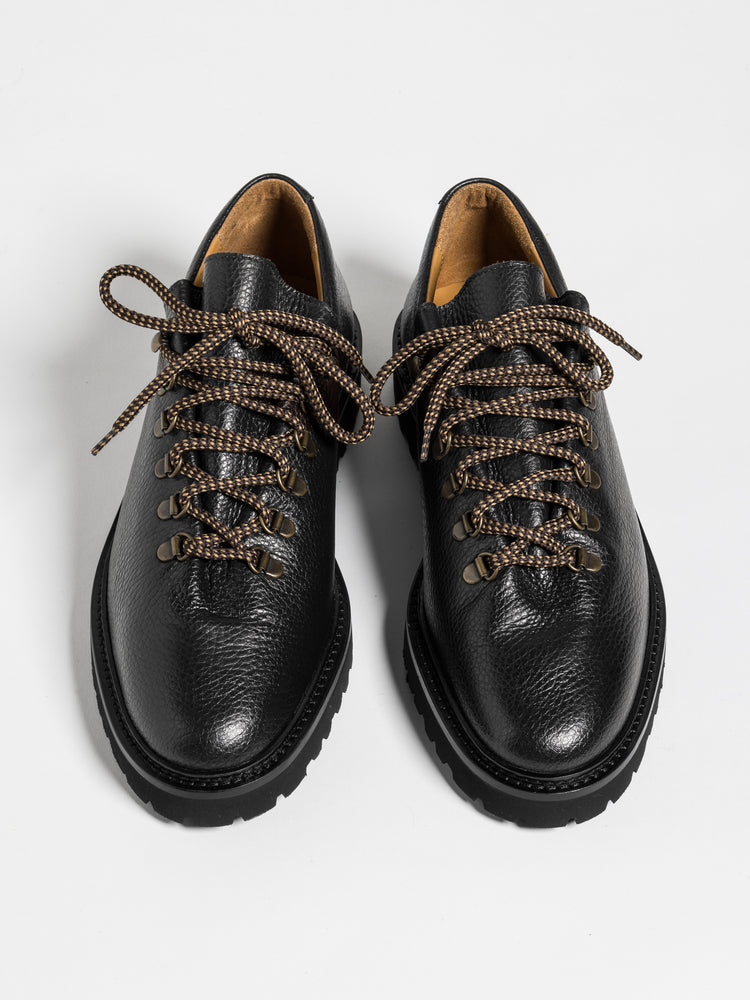 
                  
                    Load image into Gallery viewer, RASMUS LUG BLACK
                  
                